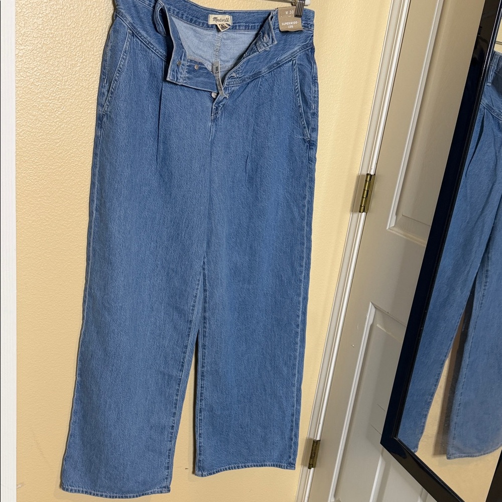 Brand new Madewell superwide-Leg Light Blue Flare Jeans